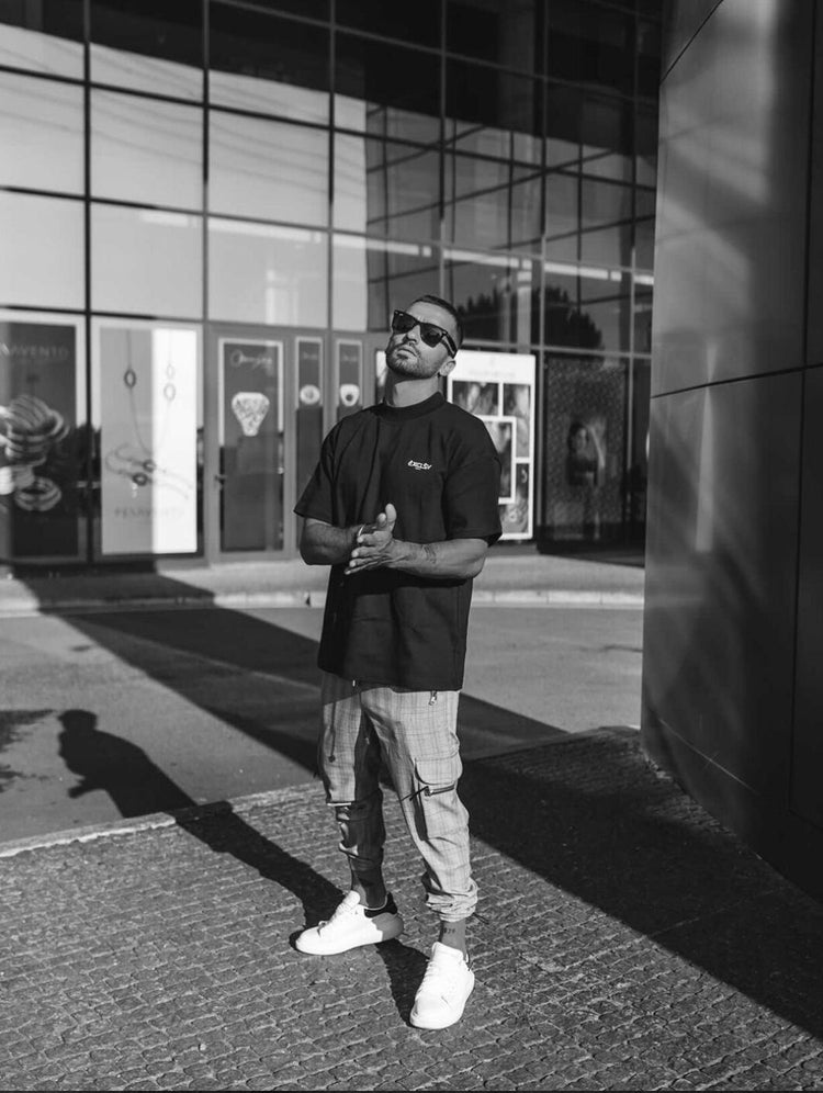 Grey Plaid Cargo Pants - EXCLSV